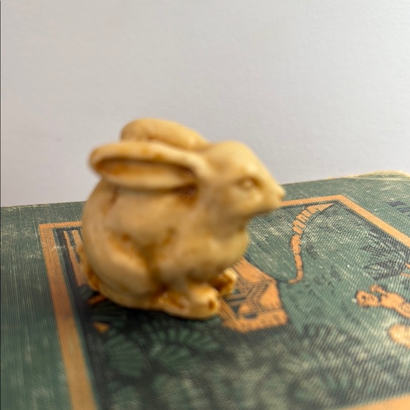 Cream Rabbit Figurine for Small Pets - Picture 3 of 4